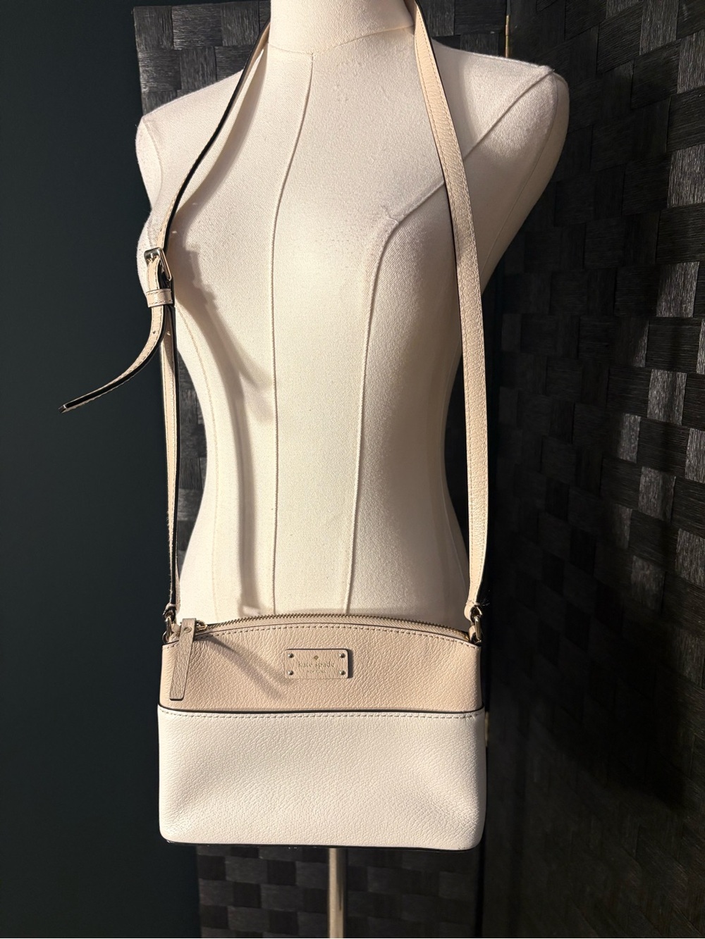 kate spade Two-Tone Cream & Beige Leather Crossbody